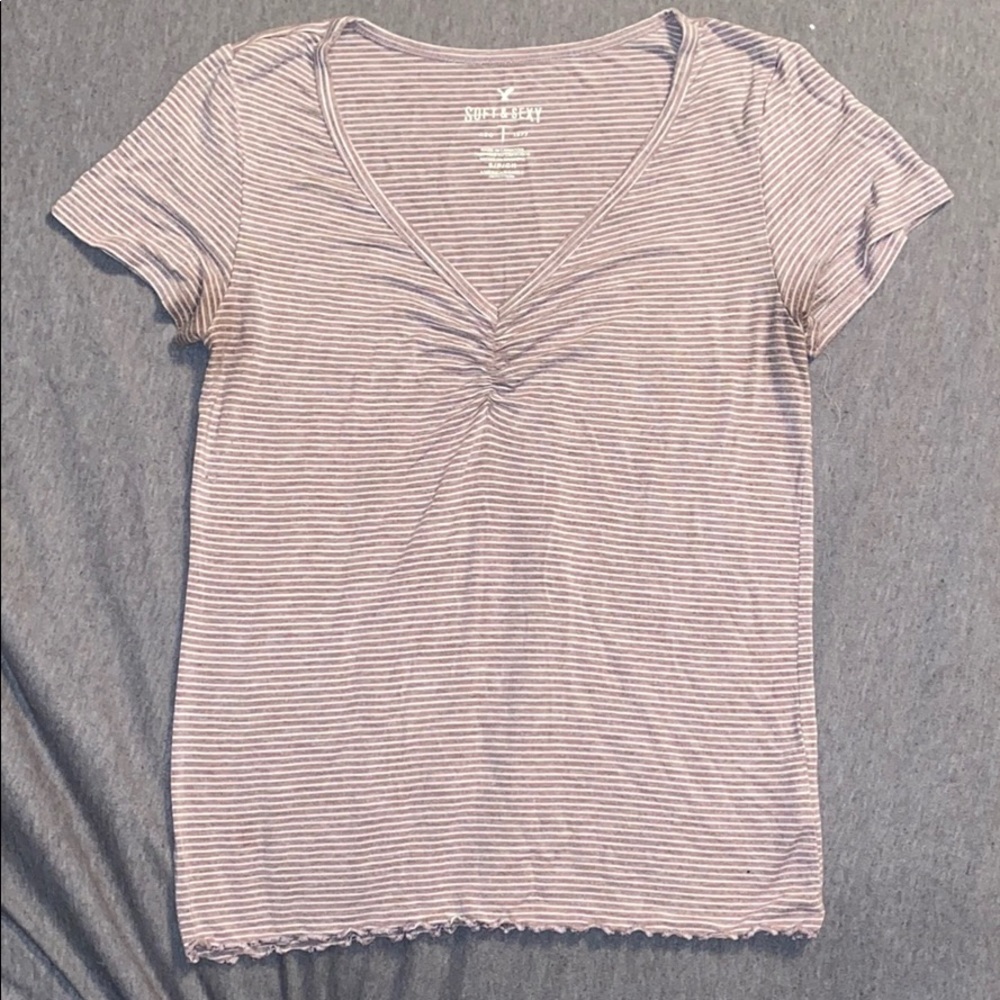 pink and white v neck cute shirt